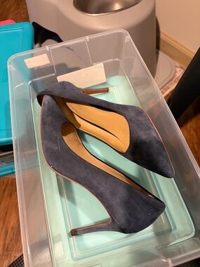Michael Kors Navy Suede Pointed-Toe heels